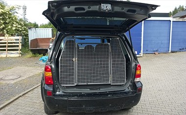 Sonderkonstruktion: PKW Tierschutzgitter